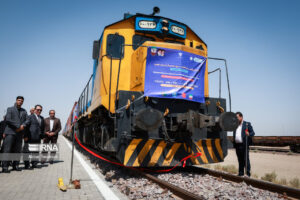 راه‌اندازی قطار کانتینری دوسربار ایران- چین